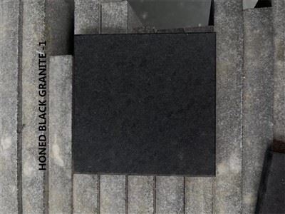 Mattmust graniidist tööpinnad