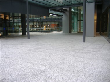 Kivist välispõrandaplaadid